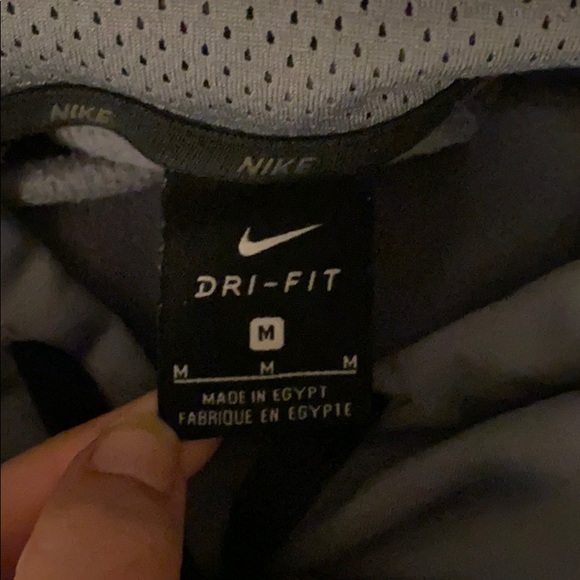 Nike dry fit sweatshirt - Picture 4 of 4